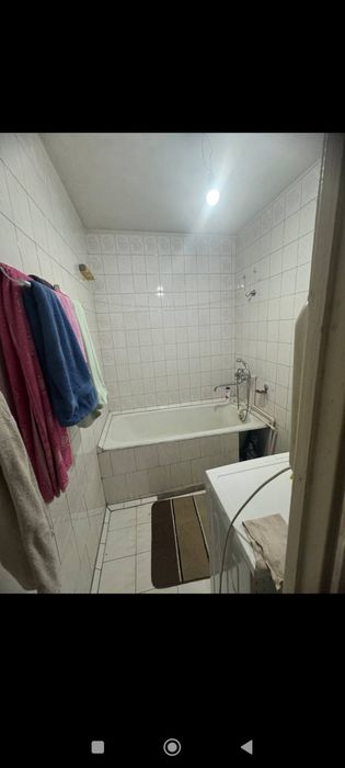 5 хонали квартира сотилади. 3та балконли