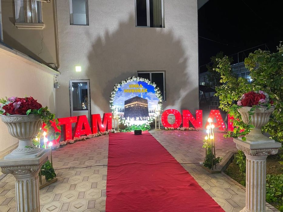 Umra muborak oformleniya.  Onajon otajon yozuvlari