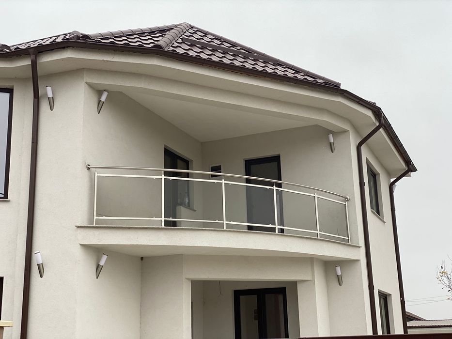 Balustrada din sticla pentru scari si balcoane