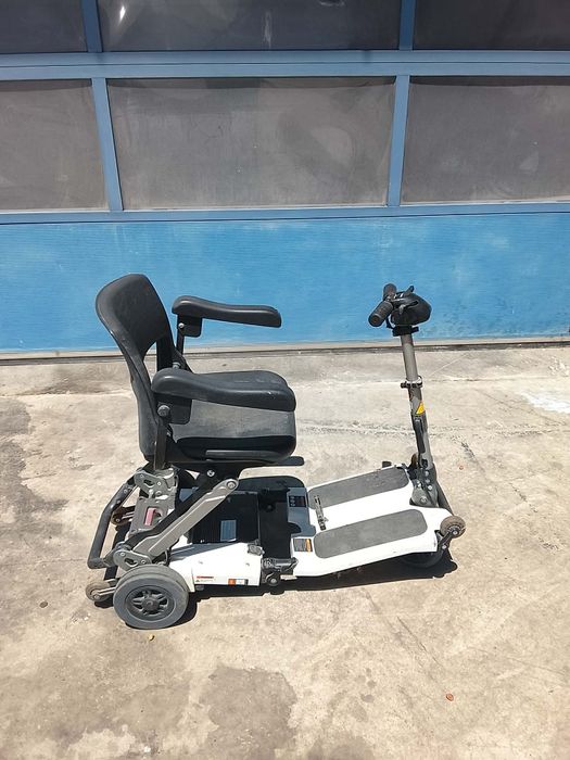 Carucior scuter electric
