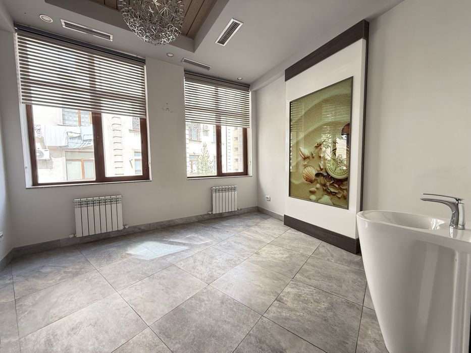 Аренда помещения Паркентский 330м2 у дороги в отдельно стоящем здание