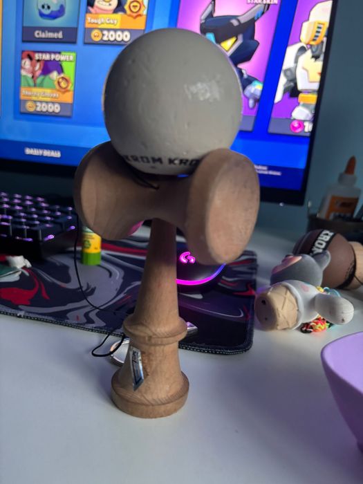 Kendama Krom utilizată