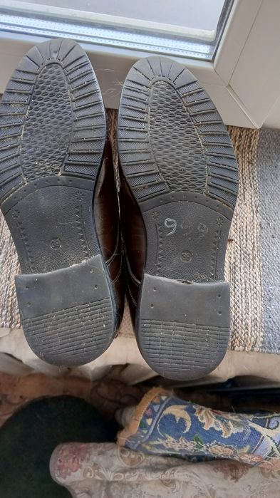 Продам мужские ботинки