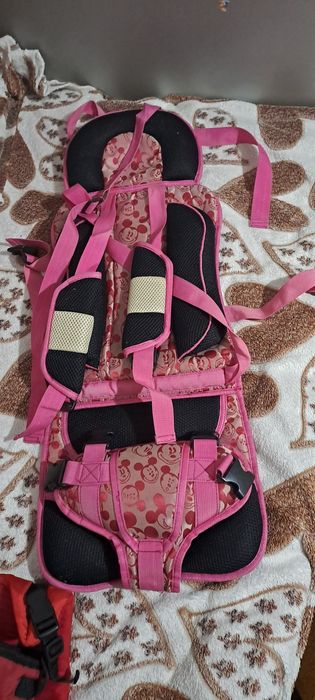 Мягкое автокресло