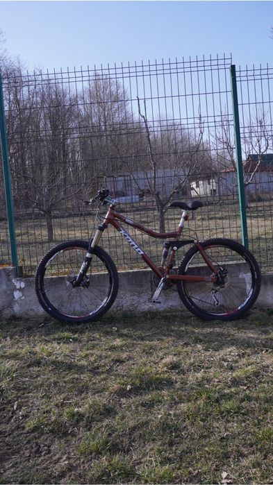 Bicicleta Kona Full Suspension de vanzare