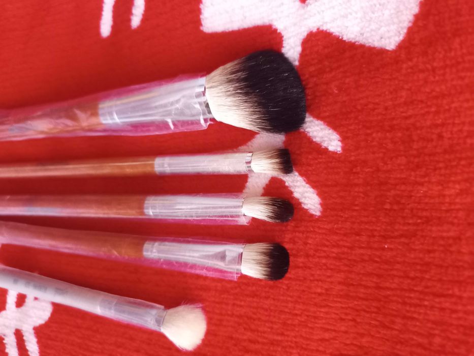 Set 4 pensule machiaj din par natural+ Sigma Beauty E25