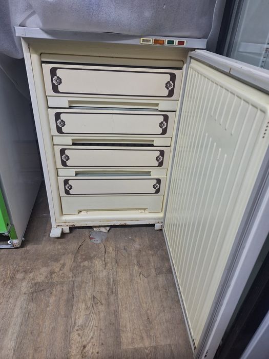 Продам морозильную камеру бирюса