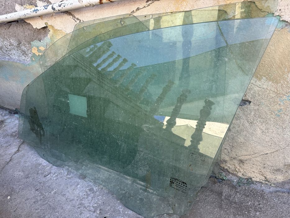 Nexia 3 zavod 4 ta yon oynasi