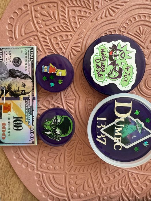 Епоксидна смола: гриндери, хартийки , пепелници и ключодържатели