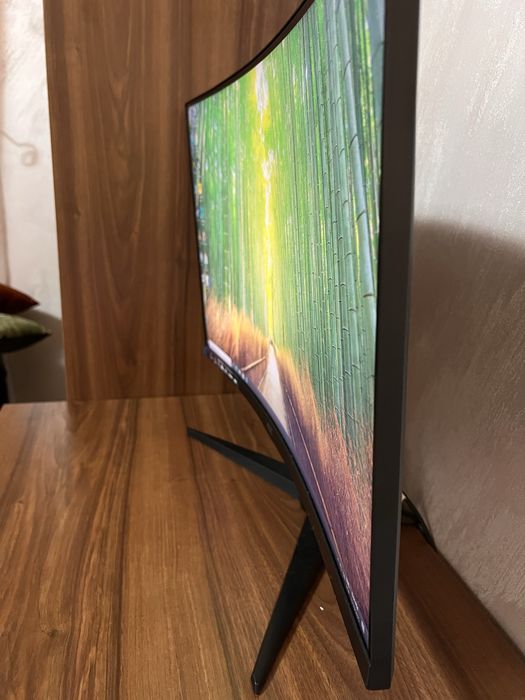 Vonitir AOC 240Hz 0.5 Ms curbat!