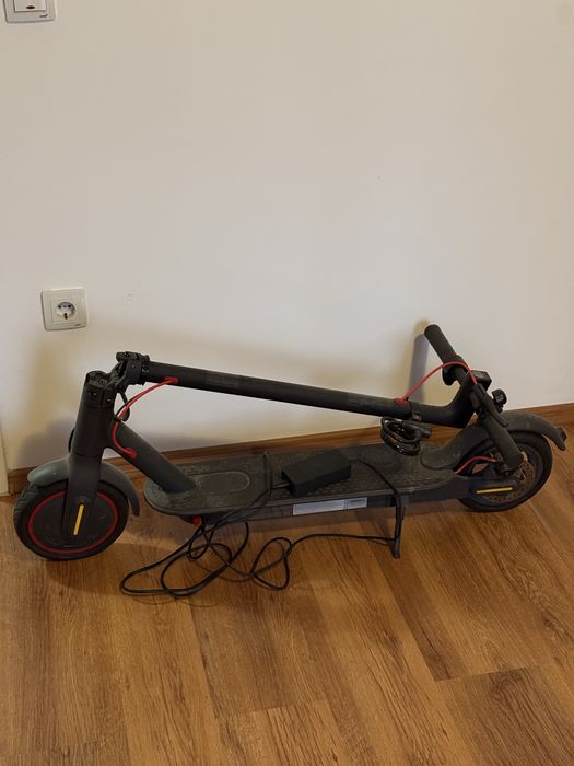 Trotineta Xiaomi Mi Pro