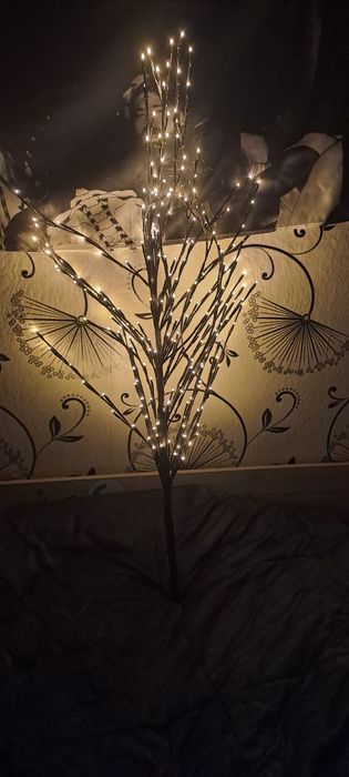 Светещо дърво без стойка