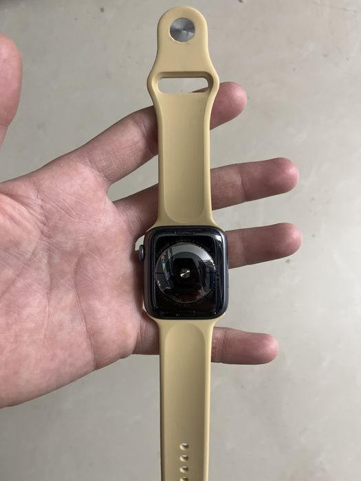 Apple Watch Series 5 44 мм, оригинал, АКБ 89%