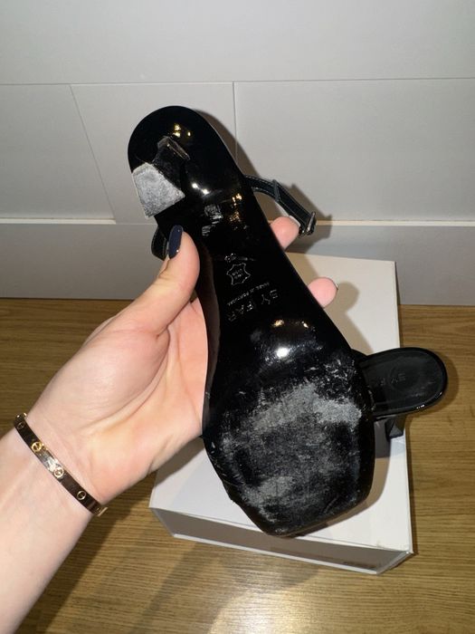 Сандали на ток By Far