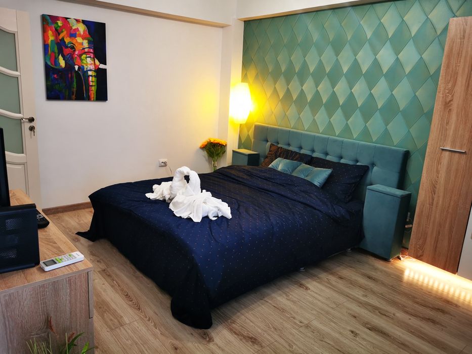 ULTRACENTRAL! Regim hotelier