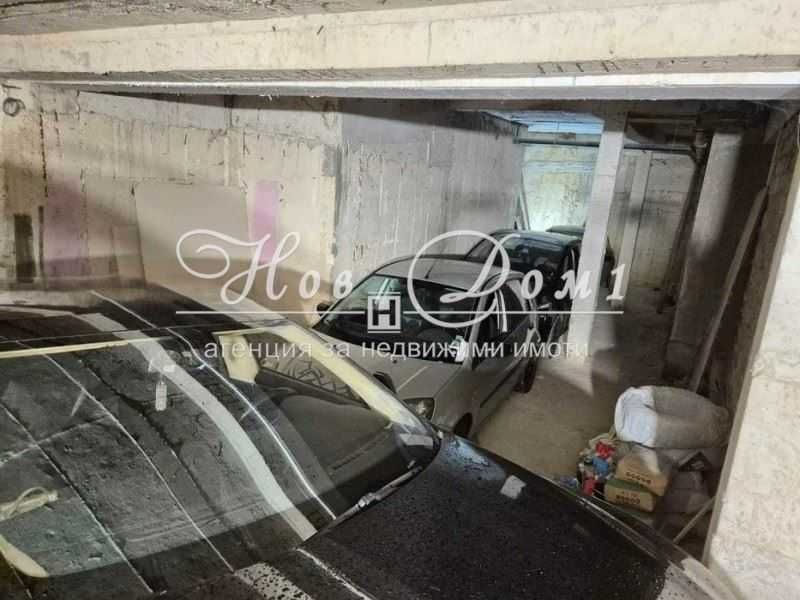 Продава се Гараж / Паркомясто в Варна, Базар Левски - 65 кв.м за 1200 €/кв.м - Снимка #1