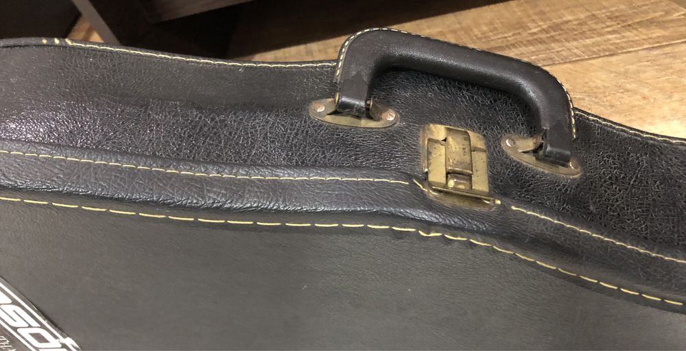 Кейс для электрогитары LP