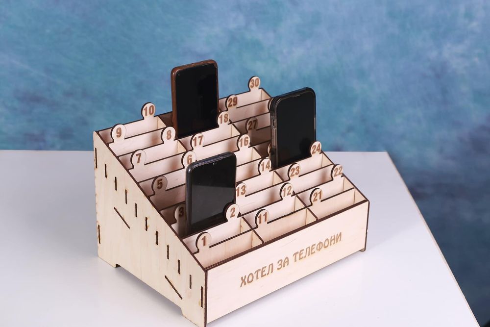 Поставка за телефони