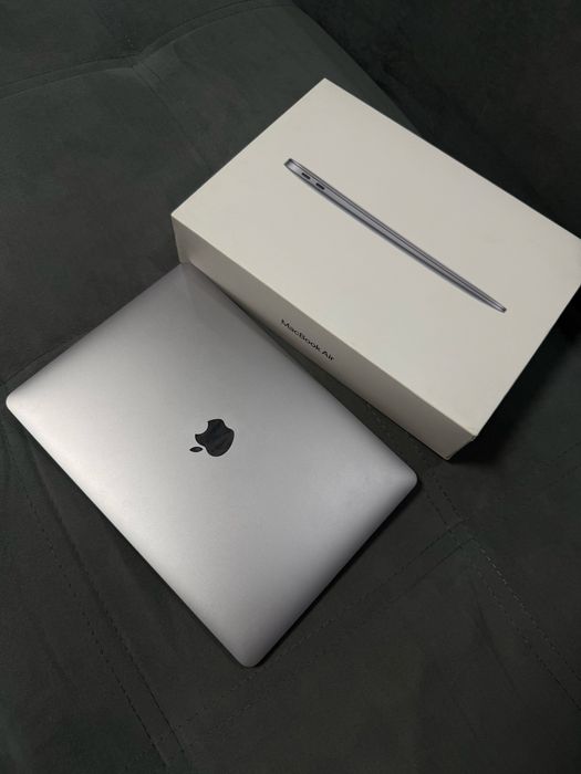 Macbook air m1.