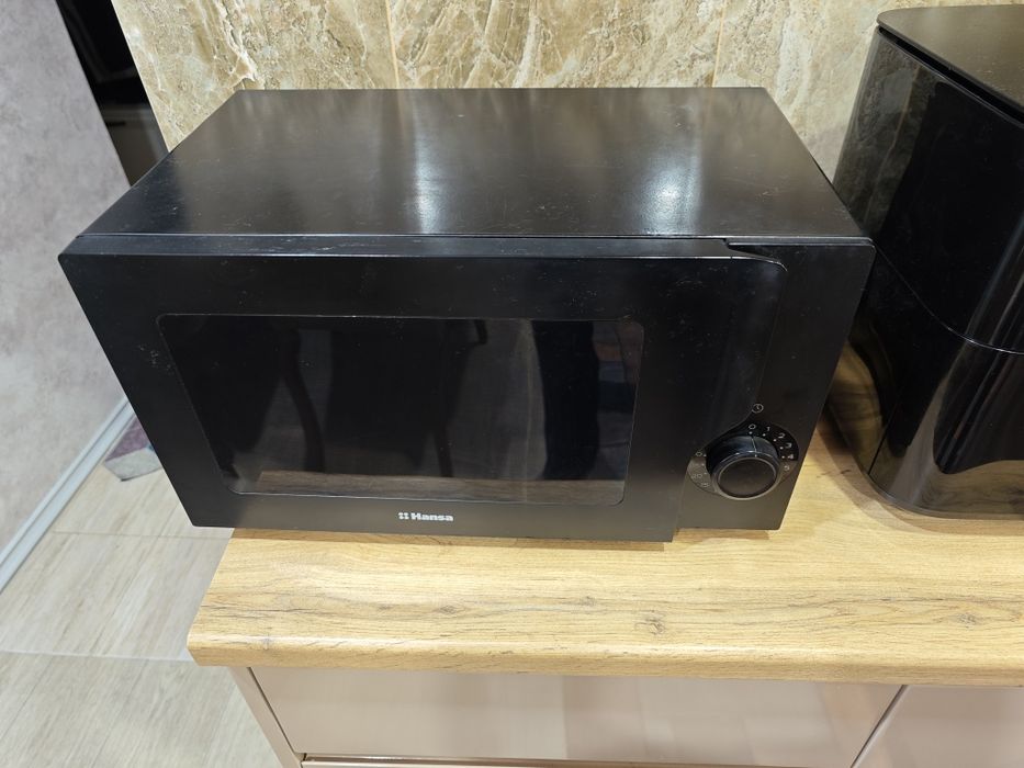 Продам микроволновку.