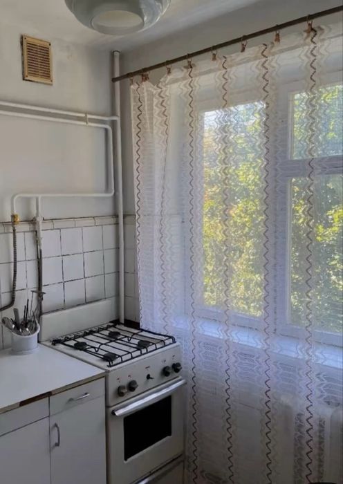 Продается 1 ком квартира в отличной локации, Яккасарай, Бабура, 1 этаж