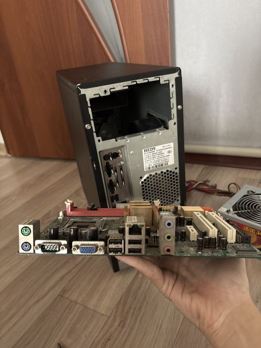 Материнская плата