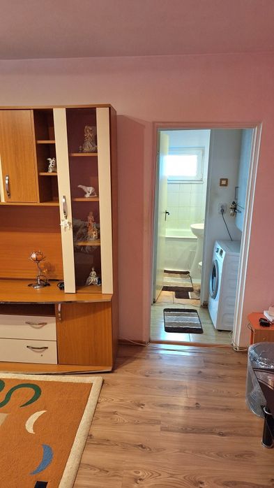 Inchiriez apartament 2 camere