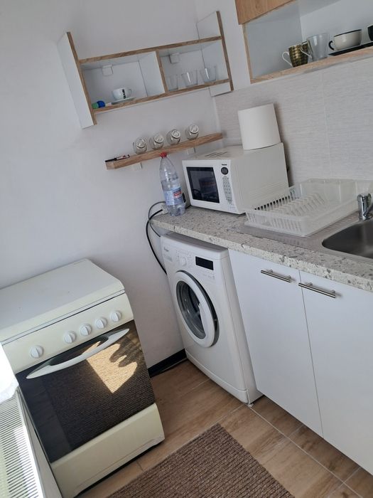 Proprietar, închiriez apartament cu o cameră