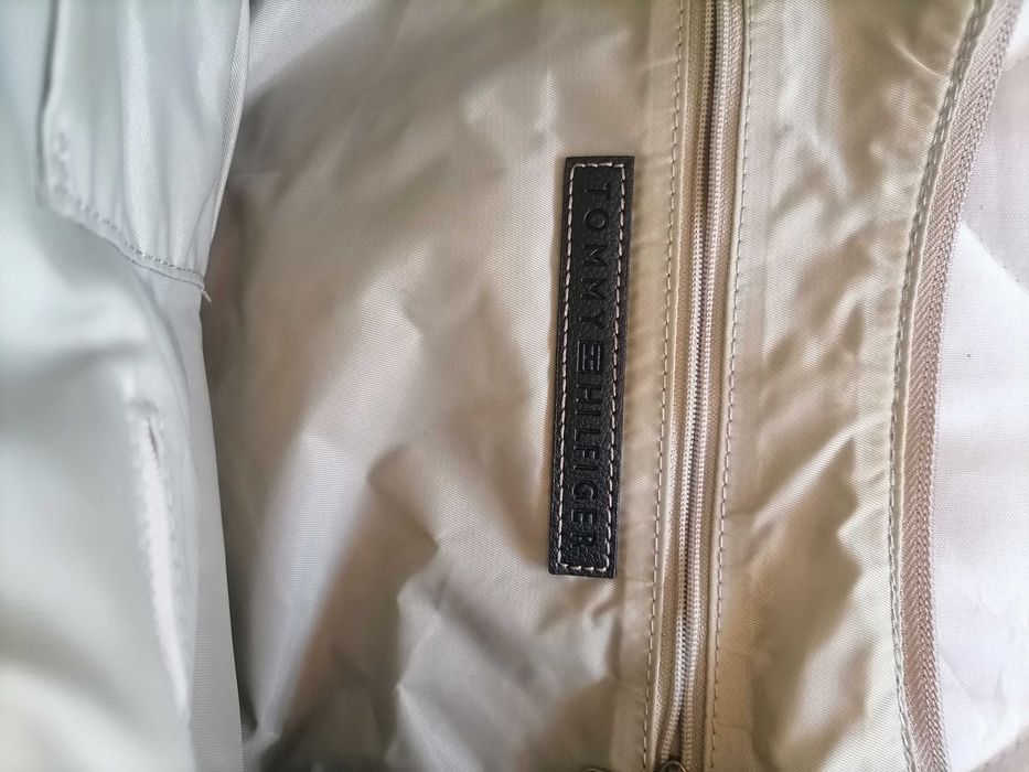 Дамска чанта Tommy Hilfiger