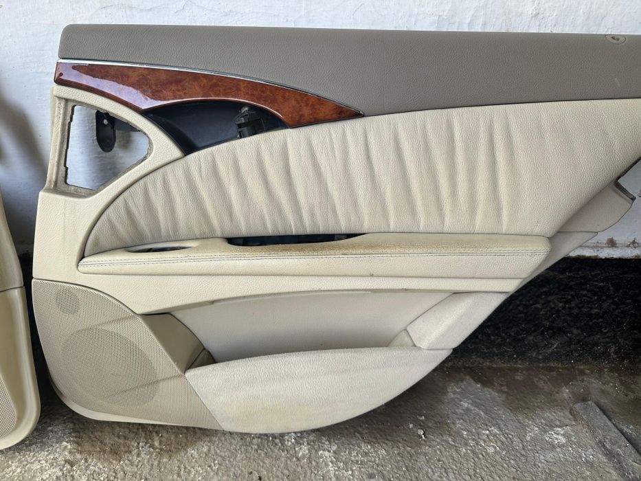 Дверные карты мерседес w211
