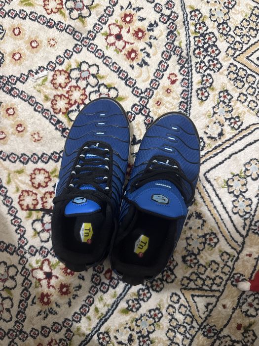 кроссовки найк тн