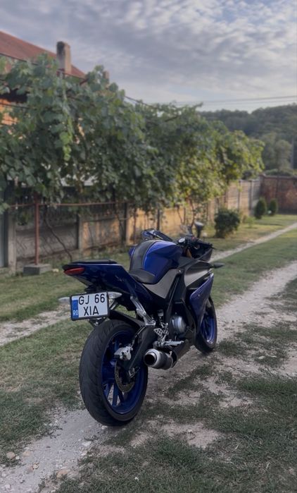 Yamaha yzf 125 2016