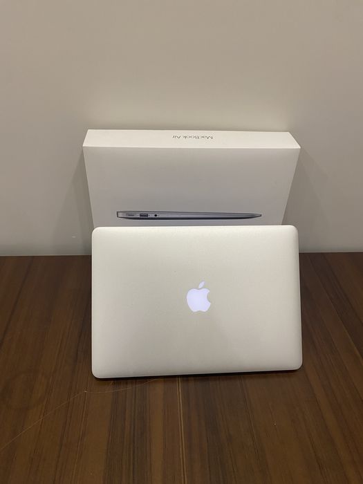 Macbook Air в хорошем состоянии