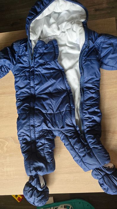 Космонавт за момче  ,зимни дрехи .