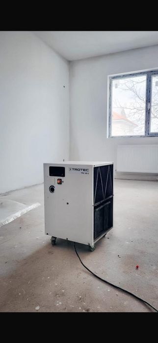 Dezumidificator industrial de închiriat