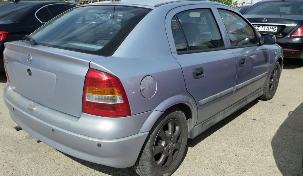 Vând Opel Astra  1.6 cu GPL, Inmatriculat fiscal, Aer conditionat, 2 Seturi de roti