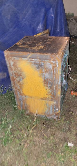 Сейф металл 10000