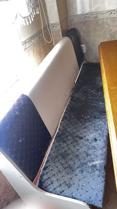 Продам кухонное кресло б/у