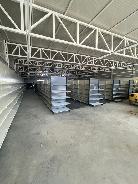 Rafturi metalice pentru magazine și depozitare la orice dimensiune