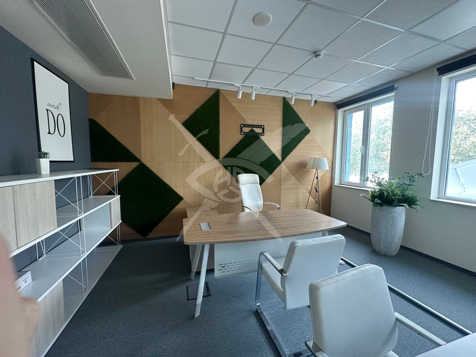 Дава се под наем Офис в Пловдив, Кършияка - 467 кв.м за 2958 € - Снимка #1