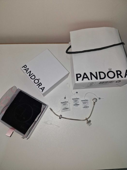 Продам браслет пандора с шармами