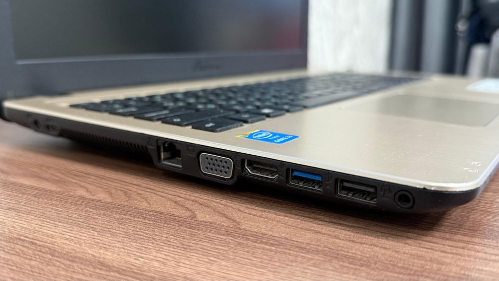 Продам ноутбук  ASUS X540L