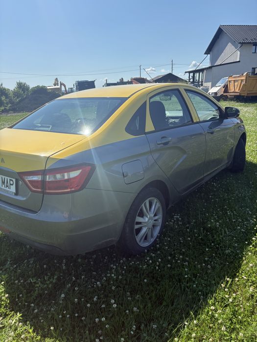 Lada vesta 2017 benzina-gpl