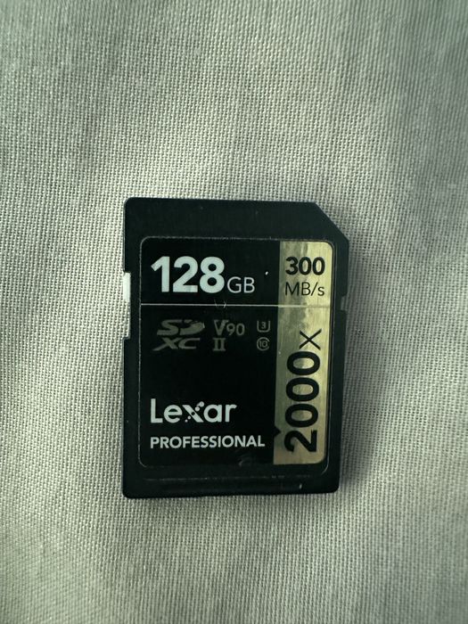 Fleshka Lexar v90