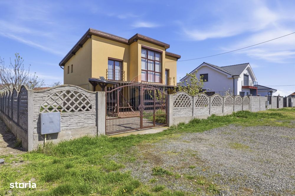 Casă cu 5 camere de inchiriat in Sofronea,Arad