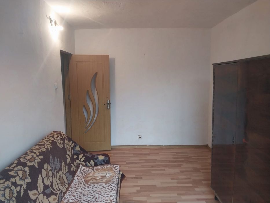 Vand apartament 2 camere Nasaud