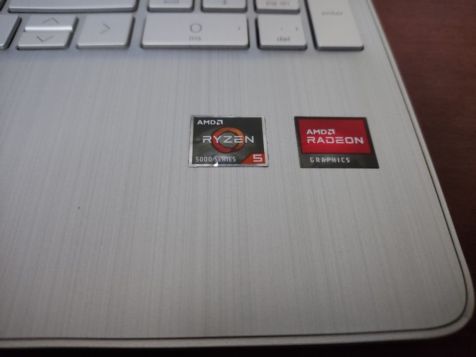 HP 15.6 Laptop ryzen 5 5500u