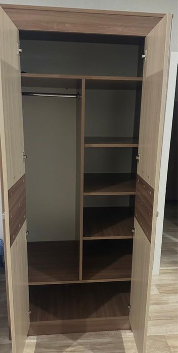 Продается шкаф .