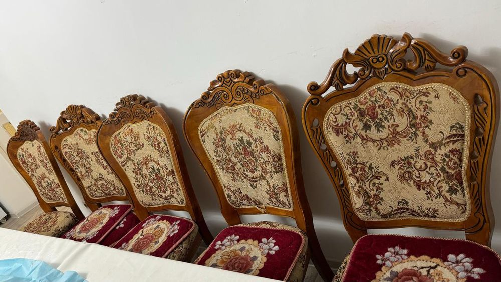 Продам стулья в хорошем состоянии.
