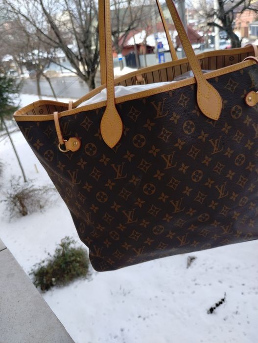 Geantă Louis Vuitton